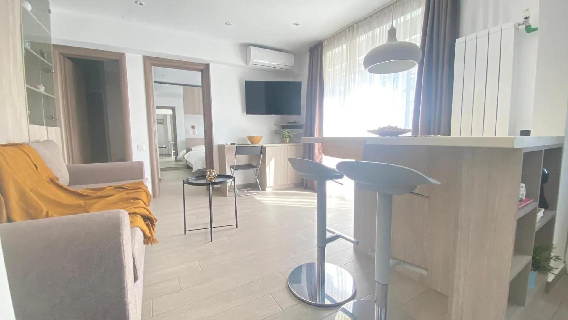 Avalon University Bucharest Apartment