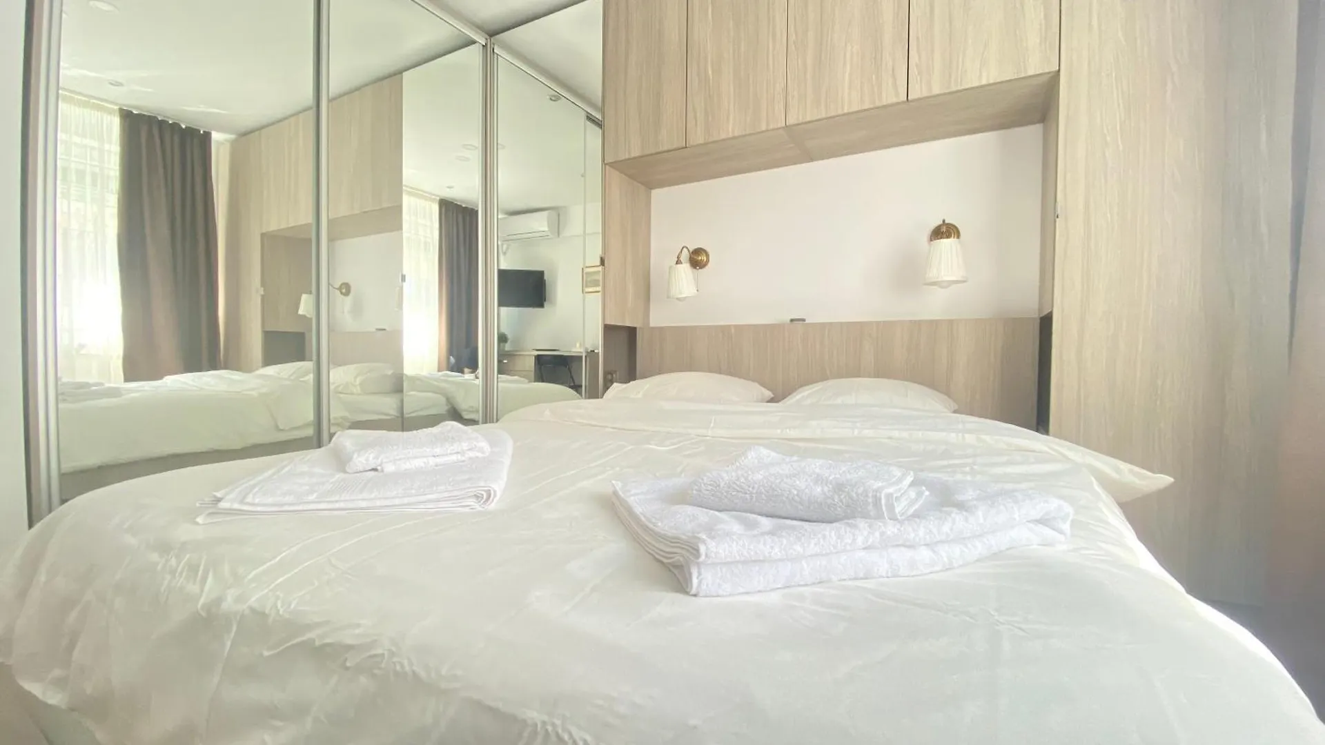 Avalon University Bucharest Apartment