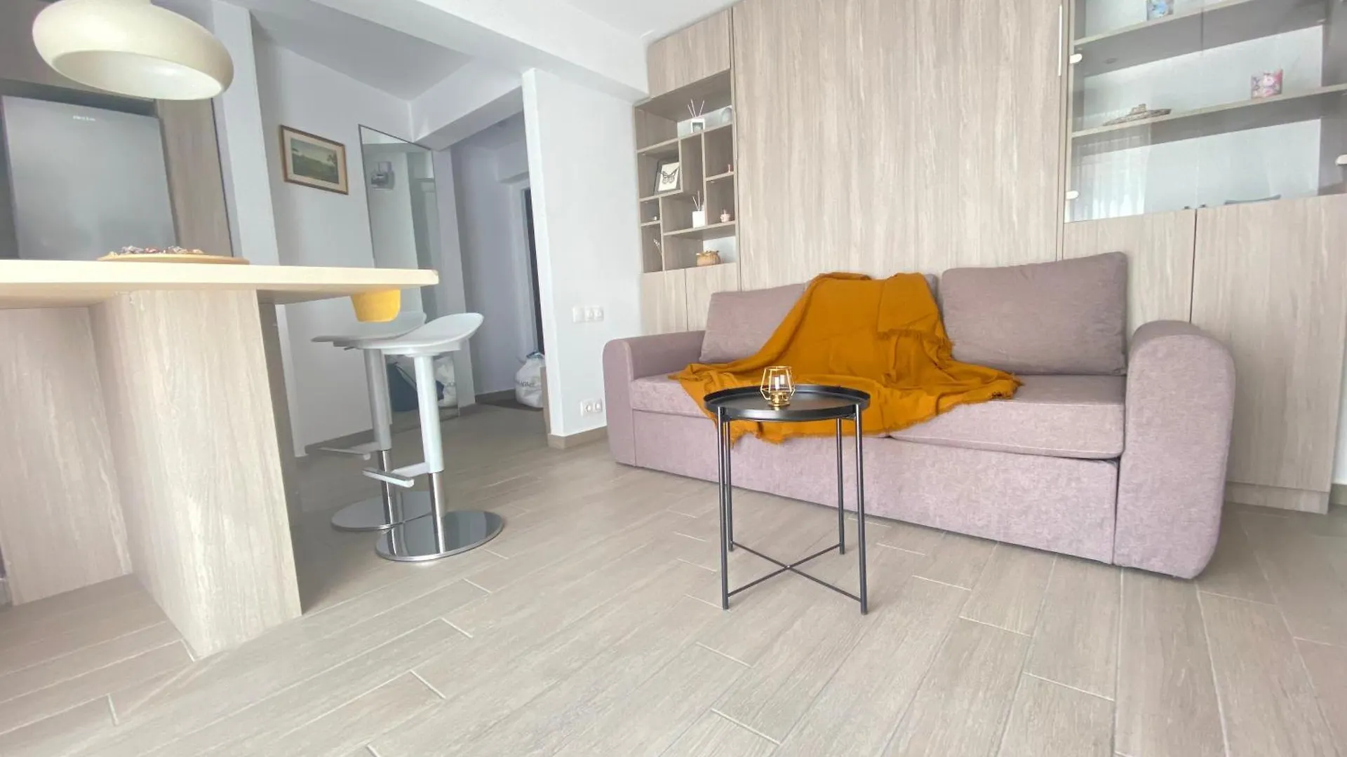 Apartment Avalon University Bucharest Romania